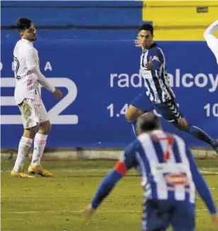  ?? //EFE ?? Después de eliminar al Huesca y al Real Madrid, la plantilla del Alcoyano sueña con una tercera gesta cargándose al que tiempo atrás fue el Rey de Copas