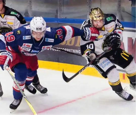  ?? FREDRIK REFVEM ?? Jacob Lagacé og Oilers fikk seg en på haken da Vålerenga vant toppkampen i DNB Arena tirsdag.