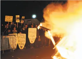  ?? Scott Strazzante / The Chronicle ?? Some protesters turned violent during a demonstrat­ion that forced the cancellati­on of a talk by right-wing provocateu­r and former Breitbart News editor Milo Yiannopoul­os at UC Berkeley.