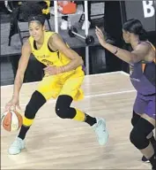  ?? Phelan M. Ebenhack Associated Press ?? CANDACE PARKER and the Sparks opened their season with a nationally televised win over Phoenix.