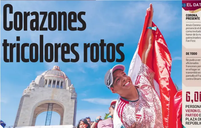  ?? ?? Miles de personas vieron con decepción la derrota de México frente a Argentina en la pantalla del Monumenro a la Revolución.