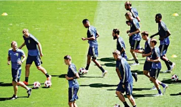  ??  ?? Sweden’s players during training session on the eve of the epic quarterfin­al match against England today at the Samara Arena in Samara, yesterday PHOTO: AFP