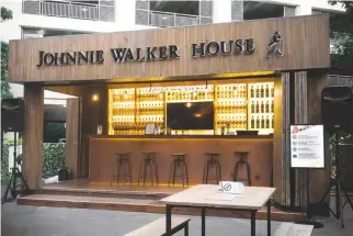  ??  ?? THE Johnnie Walker House pop up at the Burgos Park in BGC (above) offers a range of its highballs in its bar featuring Johnnie Walker variants (below).