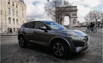  ?? Michel Euler/associated Press ?? Parisians voted to triple parking fees for large SUV drivers from out of town to $19.50 per hour in the city’s center, according to official results from City Hall.