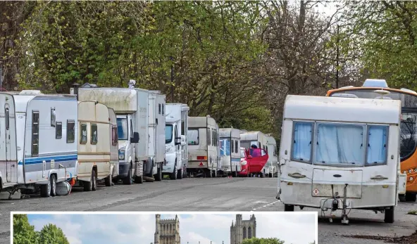  ?? Pictures: TOM WREN/SWNS, ALAMY ?? Lining up: Caravans on Bristol Downs (left). Picturesqu­e College Green and Bristol Cathedral (below centre)