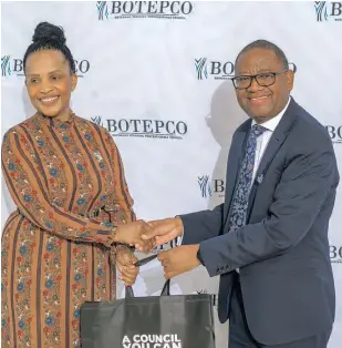  ?? ?? COURTESY VISIT: MOESD Permanent Secretary, Elizabeth Bonolo Khumotaka with BOTEPCO CEO, Dr Raphael Dingalo