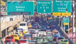  ??  ?? Gridlocked local spans and highways will ensure a ghastly getaway for those fleeing city Wednesday for Thanksgivi­ng weekend, pros said.