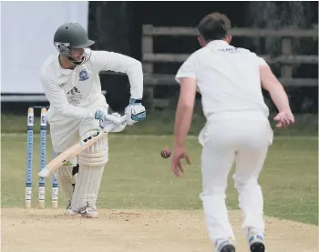  ?? ?? CRUCIAL KNOCK: Joe Davies’ 47 helped Scalby hit back for a 16-run Premier Division win at home to Heslerton