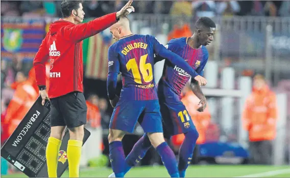  ?? FOTO: PEP MORATA ?? El debut con la camiseta azulgrana Ousmane Dembélé jugó sus primeros minutos como azulgrana ante el Espanyol, tras sustituir a Gerard Deulofeu en el segundo tiempo