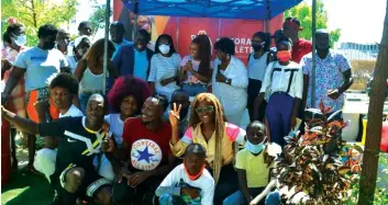  ?? DR ?? Jovens e crianças do Distrito do Rangel tiveram contacto com obras de autores angolanos