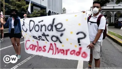  ??  ?? San José: imagen de la protesta contra el presidente de Costa Rica, Carlos Alvarado, el 6 de octubre de 2020.