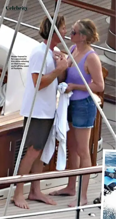  ??  ?? Moder leaned in for a passionate kiss while relaxing on their luxury yacht off the coast of Positano.