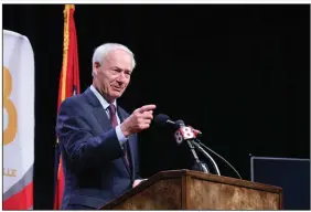  ??  ?? Gov. Asa Hutchinson said during a coronaviru­s briefing Wednesday at the University of Arkansas Community College at Batesville that Arkansans can beat a dire forecast of hundreds more deaths by following public health guidelines.
(Arkansas Democrat-Gazette/Thomas Metthe)