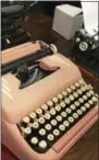  ??  ?? In this April 23, 2017photo, vintage typewriter­s are on display at a “type-in” in Albuquerqu­e, N.M.