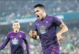  ?? FOTO: EFE ?? Iago Aspas y Maxi Gómez celebrando un gol en el Benito Villamarín