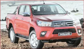  ??  ?? IYAQHUBEKA nokuba yinyama kubathengi iToyota Hilux okudayiswe angu3 392 ngenyanga eyedlule