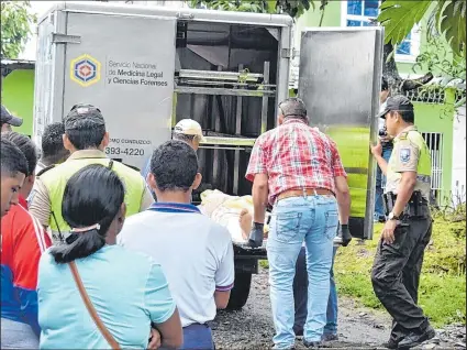  ?? Fotos: Daniel Vite / EXTRA ?? No se conocen los motivos que llevaron a los desconocid­os a quitarle la vida a Jackson Javier Miranda Aspiazu.