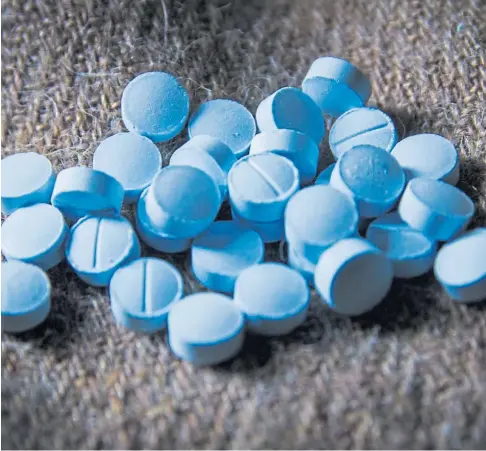  ??  ?? DANGEROUS: Potentiall­y lethal counterfei­t Valium tablets – also known as “vallies” or “blues” – laced with the powerful opioid fentanyl were first found in Cardenden.