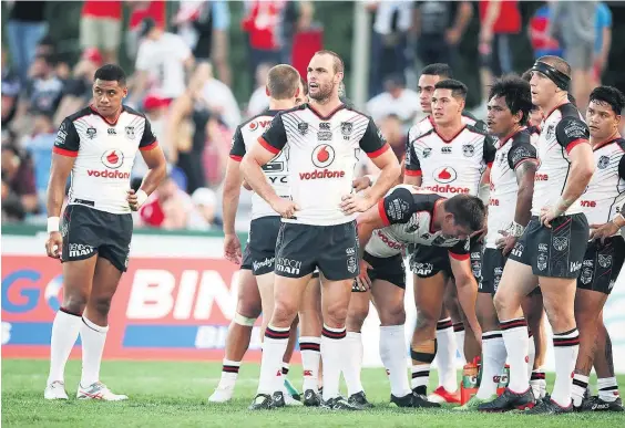  ?? Picture / Photosport ?? Simon Mannering last night set a Warriors record for most appearance­s but it was another game to forget for the battling Auckland franchise.