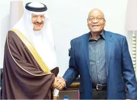  ??  ?? South African President Jacob Zuma holds talks with SCTH President Prince Sultan bin Salman in South Africa on Friday. (SPA)