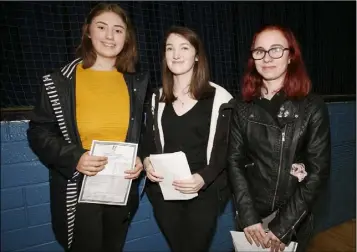  ??  ?? Megan Asple, Jemma Mallon and Shauna Hever at Coláiste Bríde