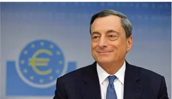  ?? FOTO: IMAGO ?? EZB-Chef Mario Draghi steht wegen seiner Geldpoliti­k in der Kritik.