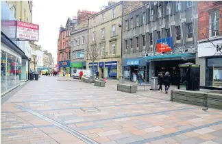  ??  ?? Deserted Very quiet Stirling city centre during lockdown restrictio­ns to curb spread of Covid-19