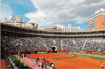  ?? Foto: Manuel Bruque, afp ?? Die Stierkampf Arena von Valencia ist ab heute Austragung­sort des Davis Cup Viertelfin­ales.