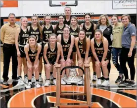  ?? PILOT PHOTO/MAGGIE NIXON ?? The Argos HS girls basketball team players and coaches pose after defeating Culver in the annual Bell Game.