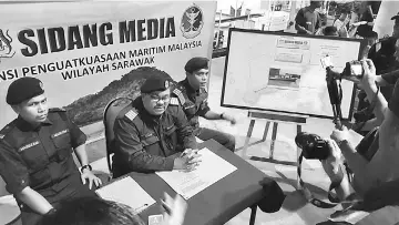  ??  ?? Shahref (seated centre) chairing the press conference.