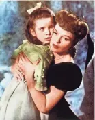  ?? TURNER CLASSIC MOVIES ?? Margaret O’Brien and Judy Garland in “Meet Me in St. Louis.”