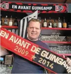  ?? | PHOTO : OUEST-FRANCE ?? Benjamin Plassart, gérant du bar Le Lapin Rouge à Guingamp.