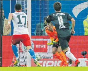  ?? FOTO: IMAGO ?? Klarer Torwartfeh­ler: Ron-Robert Zieler patzt beim 0:1.