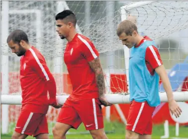  ??  ?? DESCARTE. El Sporting busca una salida para Juan Quintero, que no estará hoy en Mareo.