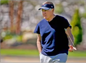  ?? MATT STONE / BOSTON HERALD ?? Bill Belichick spent the first part of the Aug. 31practice with Celtics interim coach Joe Mazzulla. The Patriots coach said he’s “always had a great relationsh­ip with all those guys.”