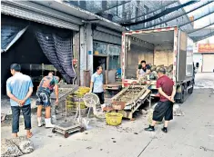  ??  ?? Ninety per cent of seafood merchants in Dandong have been forced to close down