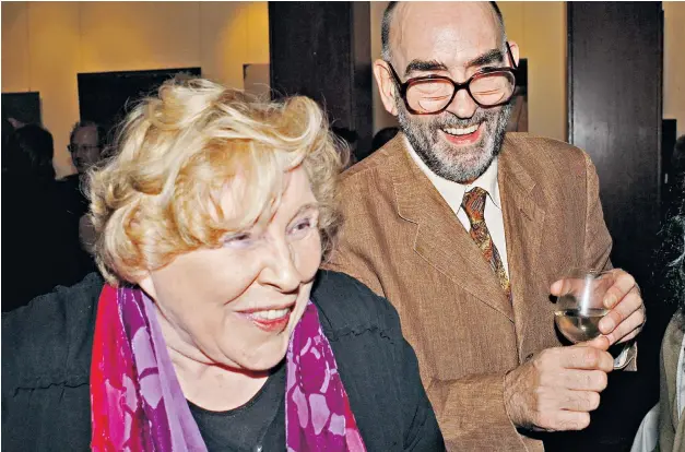  ??  ?? Author Fay Weldon with her husband Nick Fox, below, at a launch party for her novel Chalcot Crescent in 2009