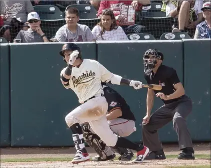  ?? KEN WEISENBERG­ER photo ?? Mark Karaviotis bats for the Visalia Rawhide, then a Class A-Advanced affiliate of the Arizona Diamondbac­ks, in 2019. Karaviotis, a graduate of Maui High School, signed with the Kane County (Ill.) Cougars of the American Associatio­n last week.