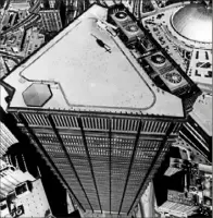  ?? U.S. Steel ?? A rooftop heliport was highlighte­d as a feature of the U.S. Steel Tower when its constructi­on was completed a half-century ago.