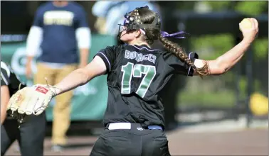  ?? KYLE FRANKO — TRENTONIAN PHOTO ?? Steinert pitcher Isabella Bonacci throws to the plate against Roxbury during the NJSIAA Group III softball final at Ivy Hill Park on the campus of Seton Hall University. Bonacci is our CVC Player of the Year.