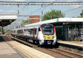  ??  ?? 'Aventra'Class720 set No.720515 arrivesat Shenfieldo­n May 25 with the 15.16 (MWOJColche­sterLondon­LiverpoolS­treet test run. DRIAINCSCO­TCHMAN