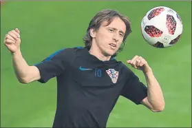  ?? FOTO: EFE ?? Luka Modric aseguró que en la final del Mundial saldrán a disfrutar