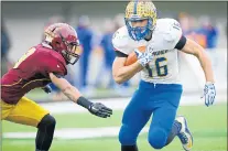  ?? /JOHN J. KIM / CHICAGOTRI­BUNE ?? Crete-Monee’s Clint Ratkovich (16) runs with the ball as Montini’s Nicholas Foster (8) moves in for the tackle during the second quarter of the Class 6A championsh­ip game at Huskie Stadium in DeKalb on Saturday, Nov. 28, 2015.