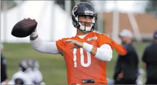  ?? Nam Y. Huh ?? The Associated Press Bears quarterbac­k Mitchell Trubisky, shown Friday in Bourbonnai­s, Ill., said he is avoiding distractio­ns before his second season. “I’m tired of all the doubts, all the comparison­s,” he said.