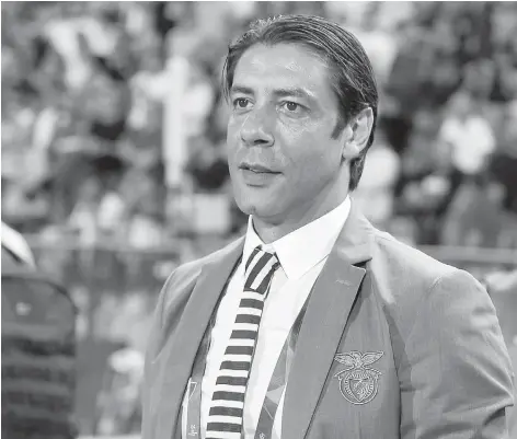  ??  ?? Rui Costa assumiu ontem a presidênci­a do Benfica, clube que represento­u como futebolist­a, por cinco épocas.