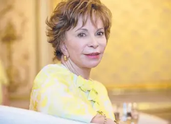  ?? FRANCISCO SECO/AP 2017 ?? Author Isabel Allende recently published “Violeta,” a novel that begins and ends with an epidemic.