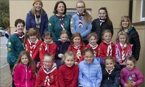  ??  ?? The Piercestow­n Girl Guides all set for the 5km charity walk for Ronald McDonald House at St Martin’s GAA club.