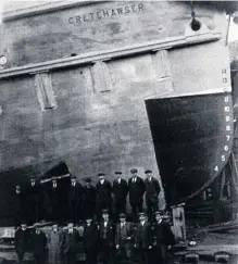  ??  ?? Cretehawse­r ready for launch in March 1919.