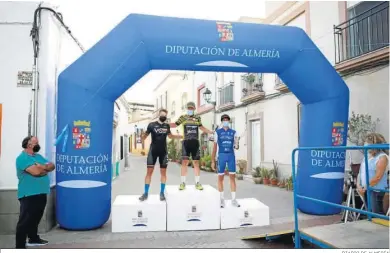  ?? DIARIO DE ALMERÍA ?? Podium masculino con Del Nero, Bermúdez y Meca.