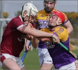  ??  ?? County colleagues Rory O’Connor and Lee Chin clash.